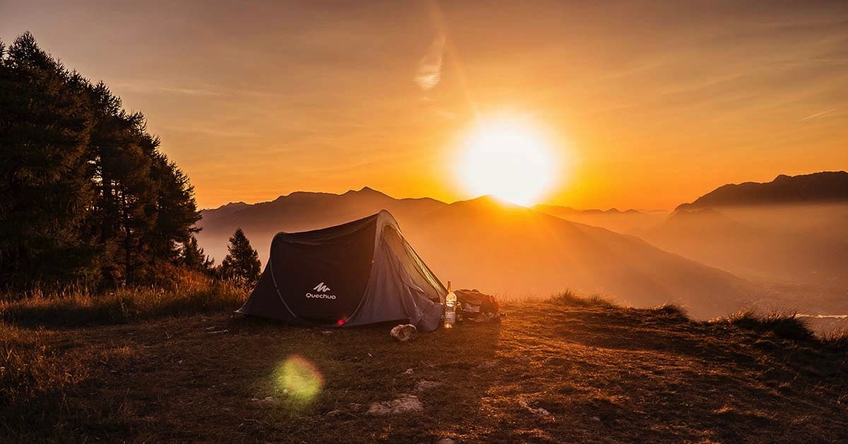 10 Must-Have Camping Essentials For The Beginner Backpacker